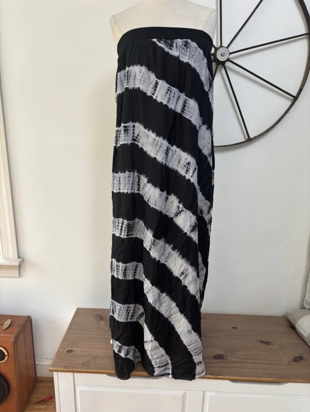 New Women's Navy Blue and White Printed Tie Dye  Skirt -